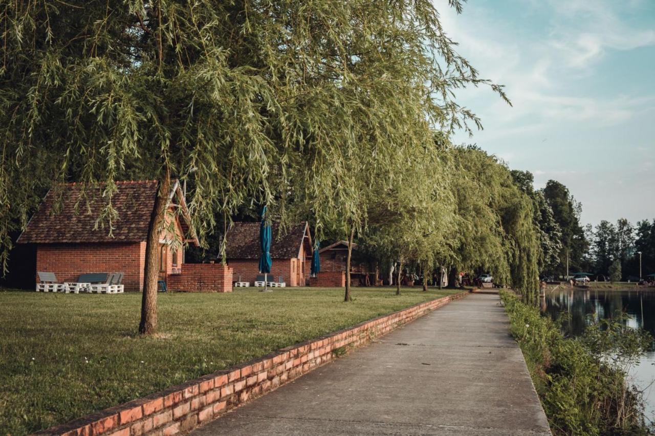 Laguna Club Lake Resort Donji Zabar Экстерьер фото